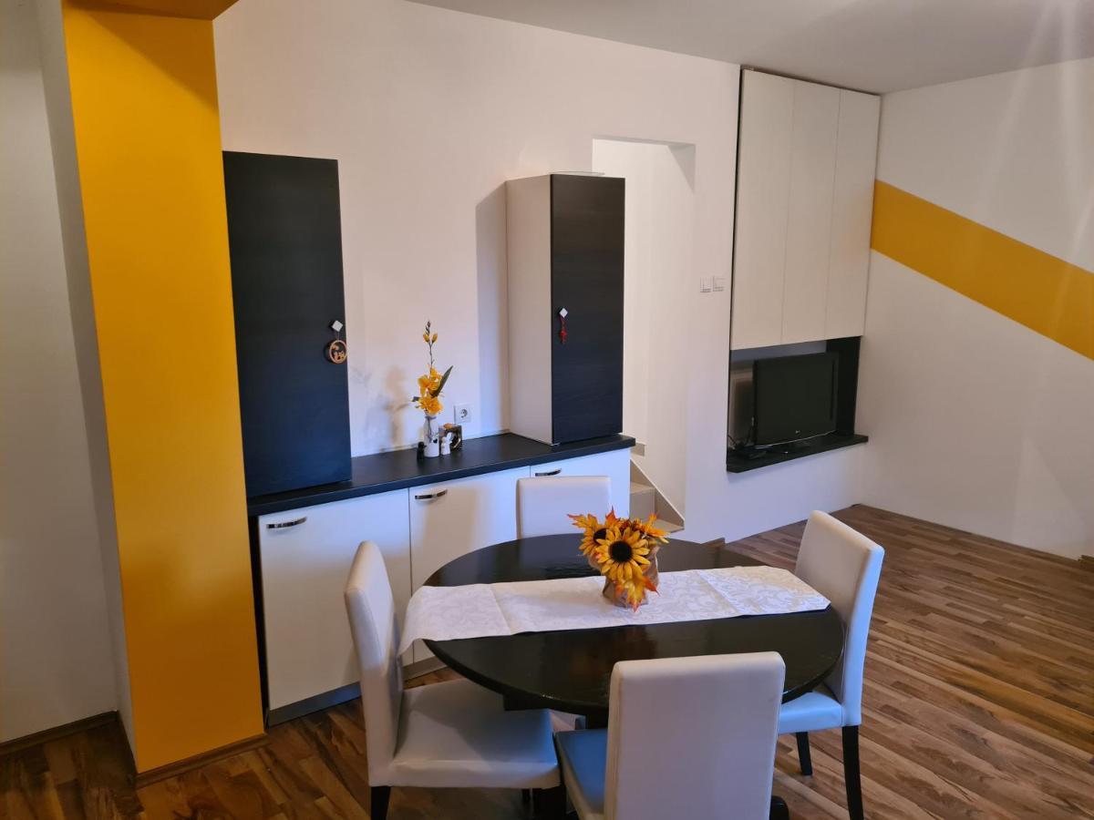 Family Apartment *
